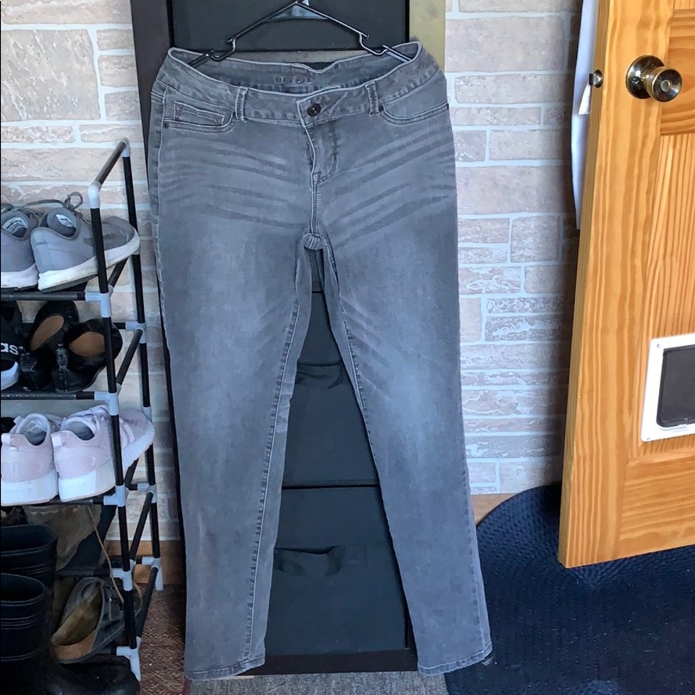 Maurices jeans